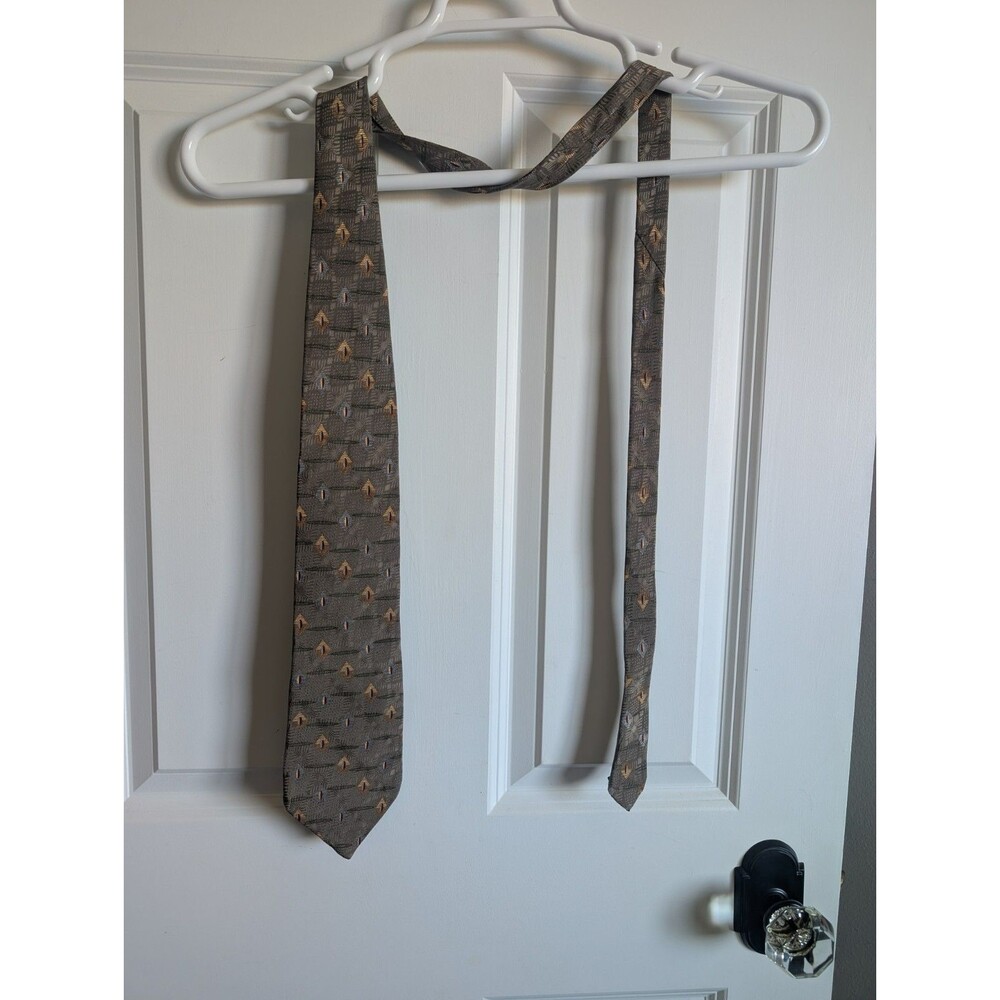 CROFT & BARROW 100% Silk Necktie Black Brown Geometric Office Business Suit